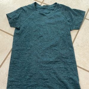 VGUC swiftly tech short sleeve tee